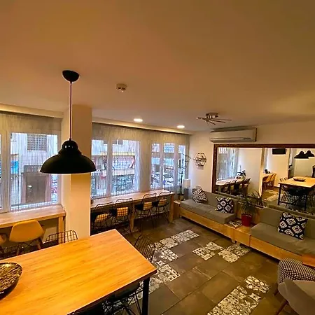 Piano Hotel