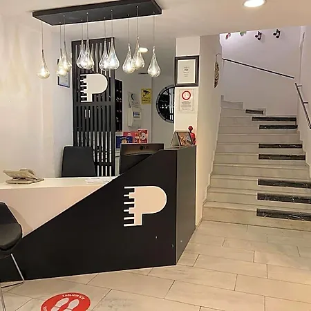 Hotel Piano